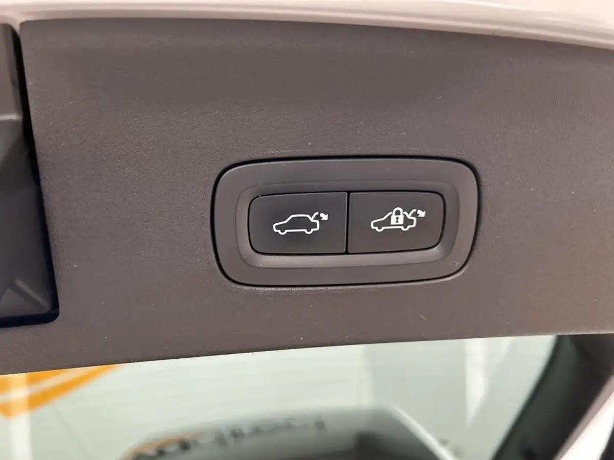 2022-polestar-polestar-2-e-ps2-300kw-longe-dual-plus-pilot-big-10