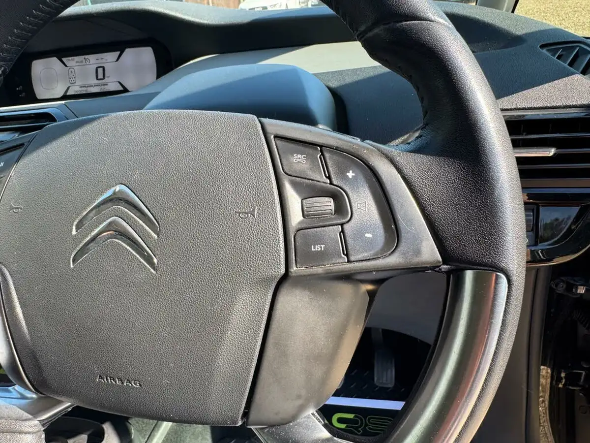 2015-citroen-grand-c4-picasso-16e-hdi-vtr-115ps-big-41