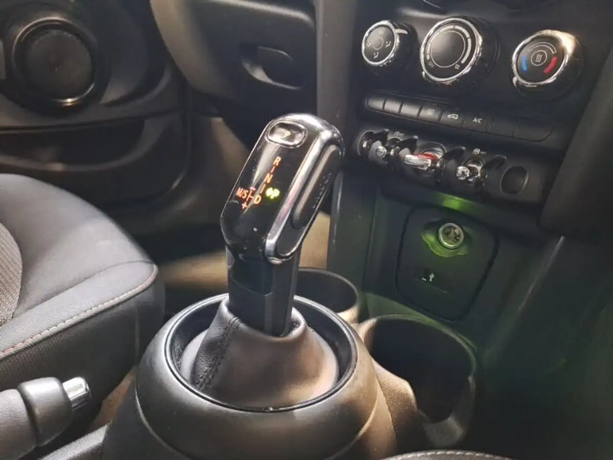 2020-mini-countryman-15-cooper-classic-auto-big-10