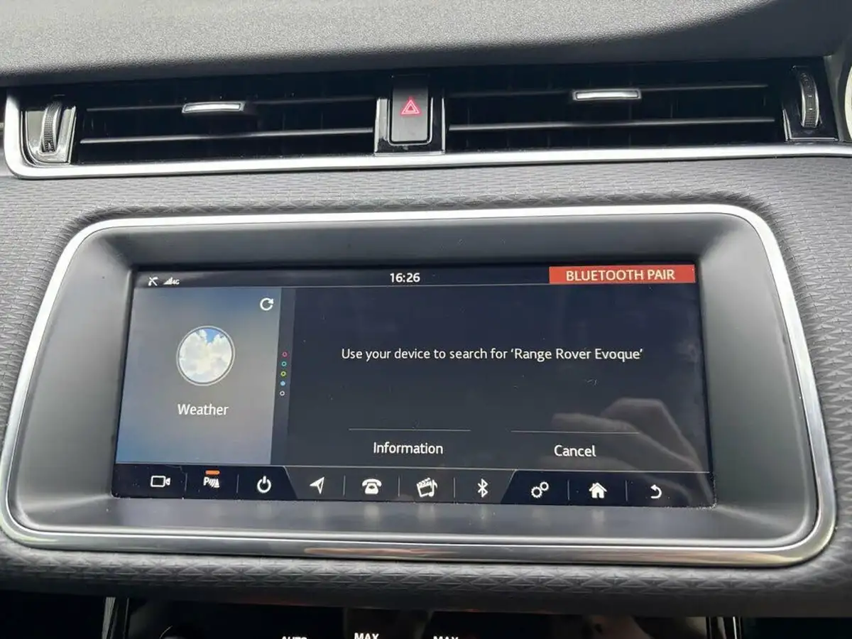 2020-land-rover-range-rover-evoque-20-d150-s-big-18