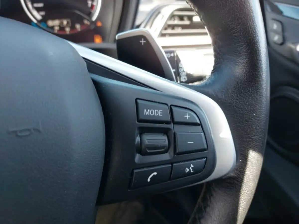 2022-bmw-x1-20-xdrive20i-xline-big-11