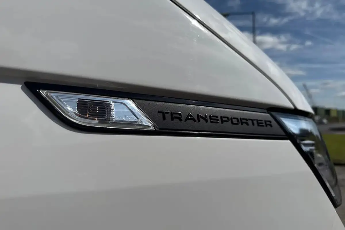 2024-volkswagen-transporter-big-24