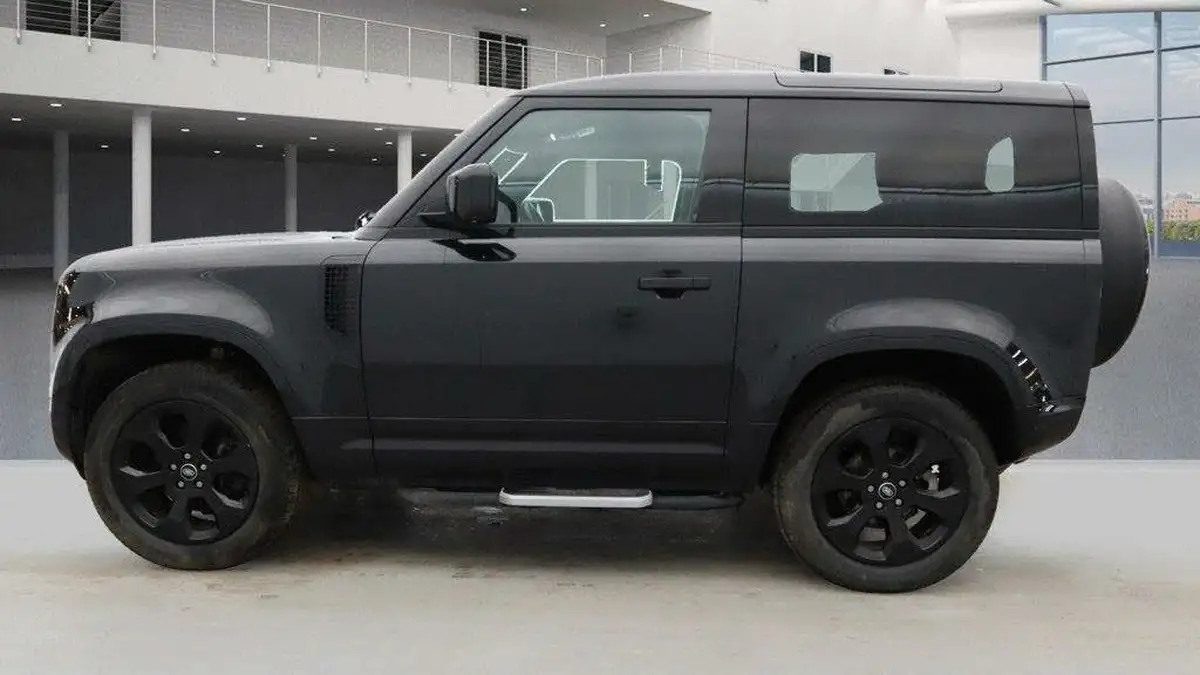 2022-land-rover-90-defender-30-d250-x-dynamic-hse-big-3