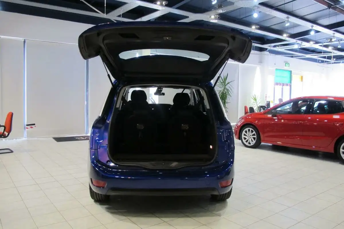 2018-citroen-grand-c4-picasso-16bluehdi-feel-big-6