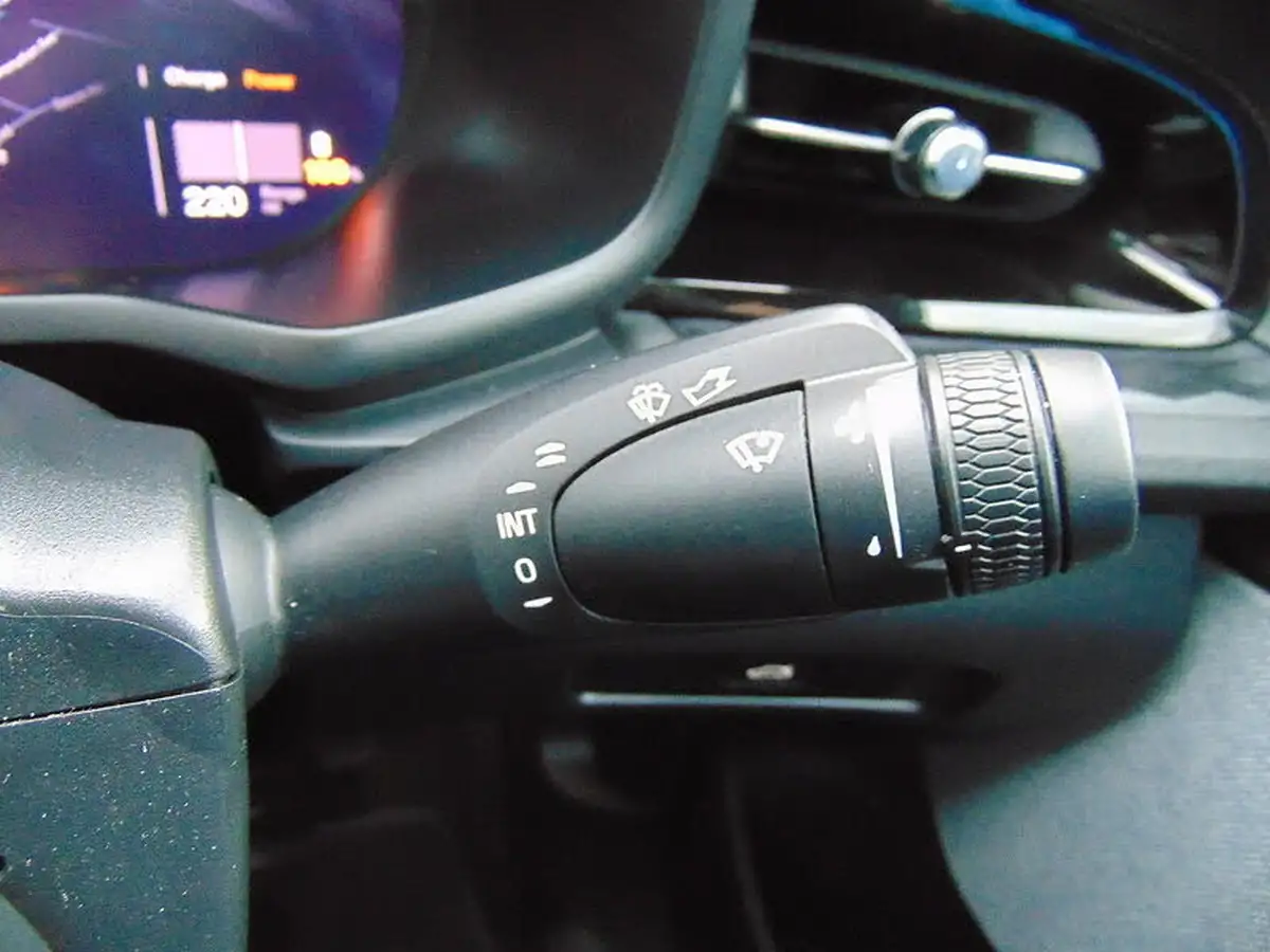 2023-polestar-polestar-2-e-ps2-170kw-standard-single-hatchback-big-21
