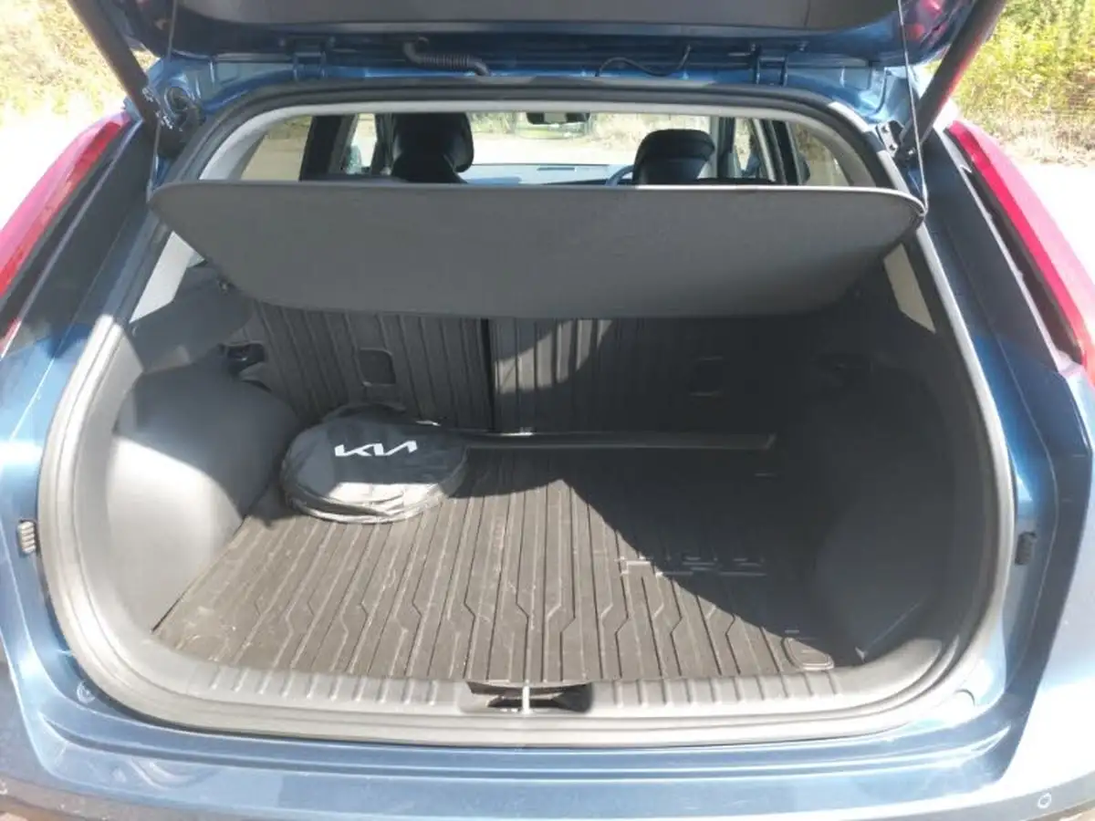 2024-kia-niro-16-gdi-4-168bhp-phev-111kwh-big-7