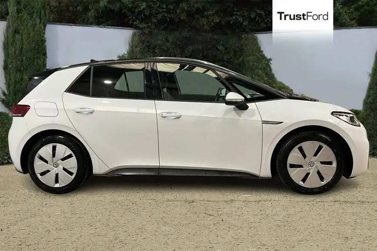 2021-volkswagen-id3-e-family-204ps-performance-big-2