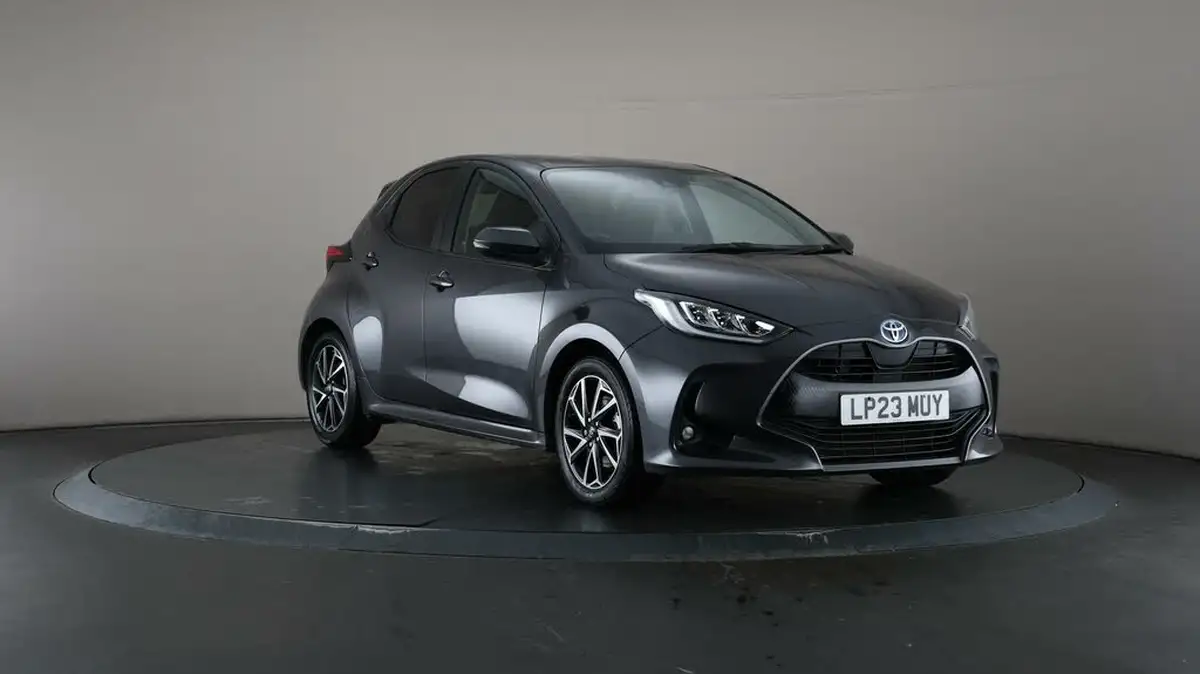 2023-toyota-yaris-15-vvt-i-design-big-44