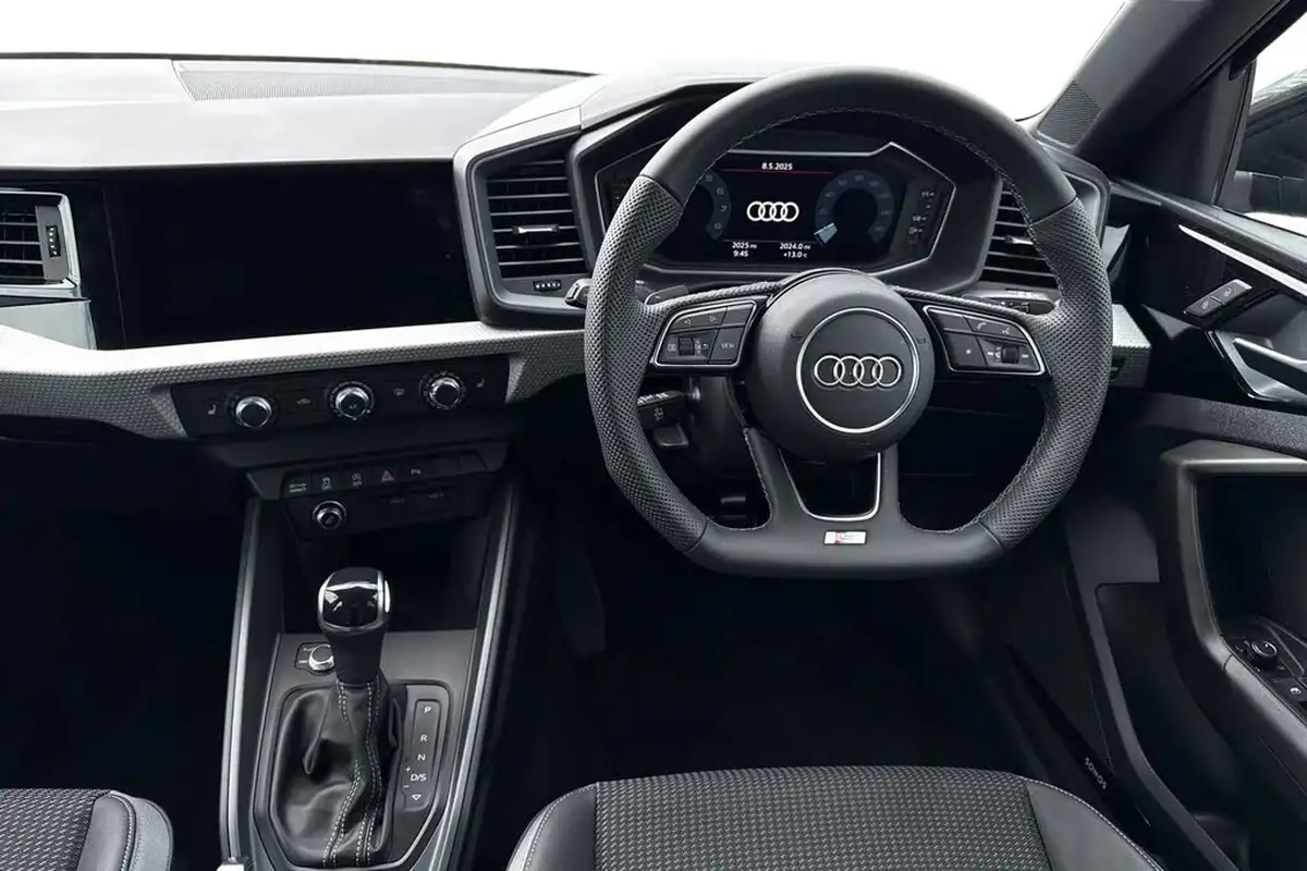 2025-audi-a1-15-35-tfsi-black-edition-big-16