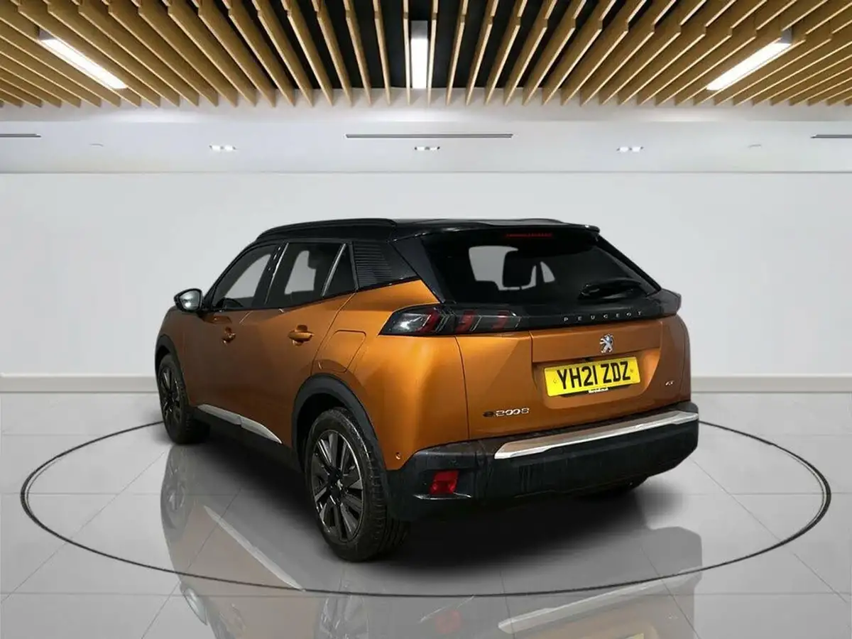 2021-peugeot-2008-suv-e-gt-premium-big-5