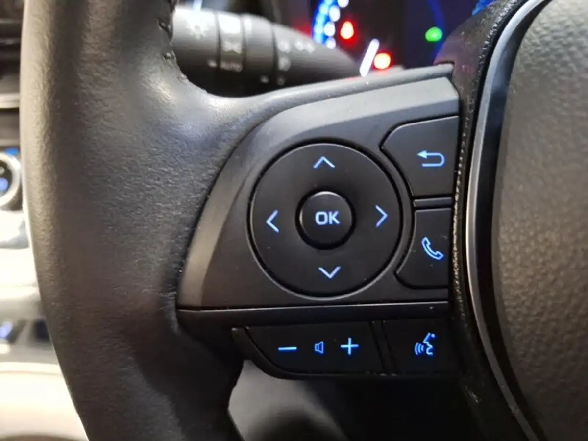 2021-toyota-corolla-20-vvt-i-design-spare-wheel-hatchback-big-13