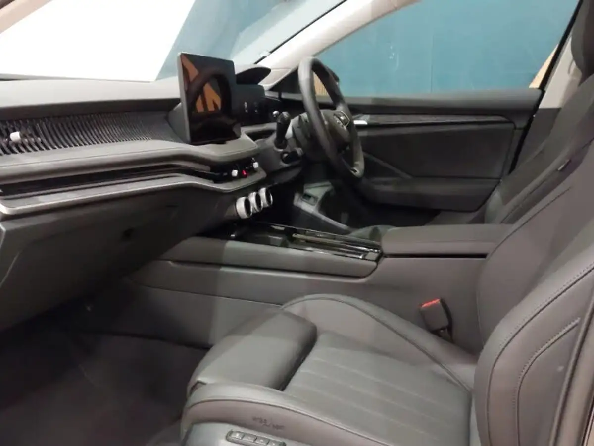 2024-skoda-superb-15-tsi-e-tec-se-l-hatchback-big-4