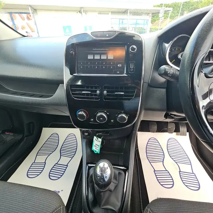 2013-renault-clio-09-dynamique-big-12