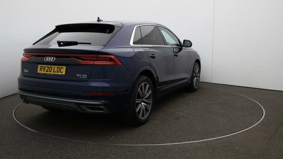 2020-audi-q8-30-50-tdi-s-line-big-55