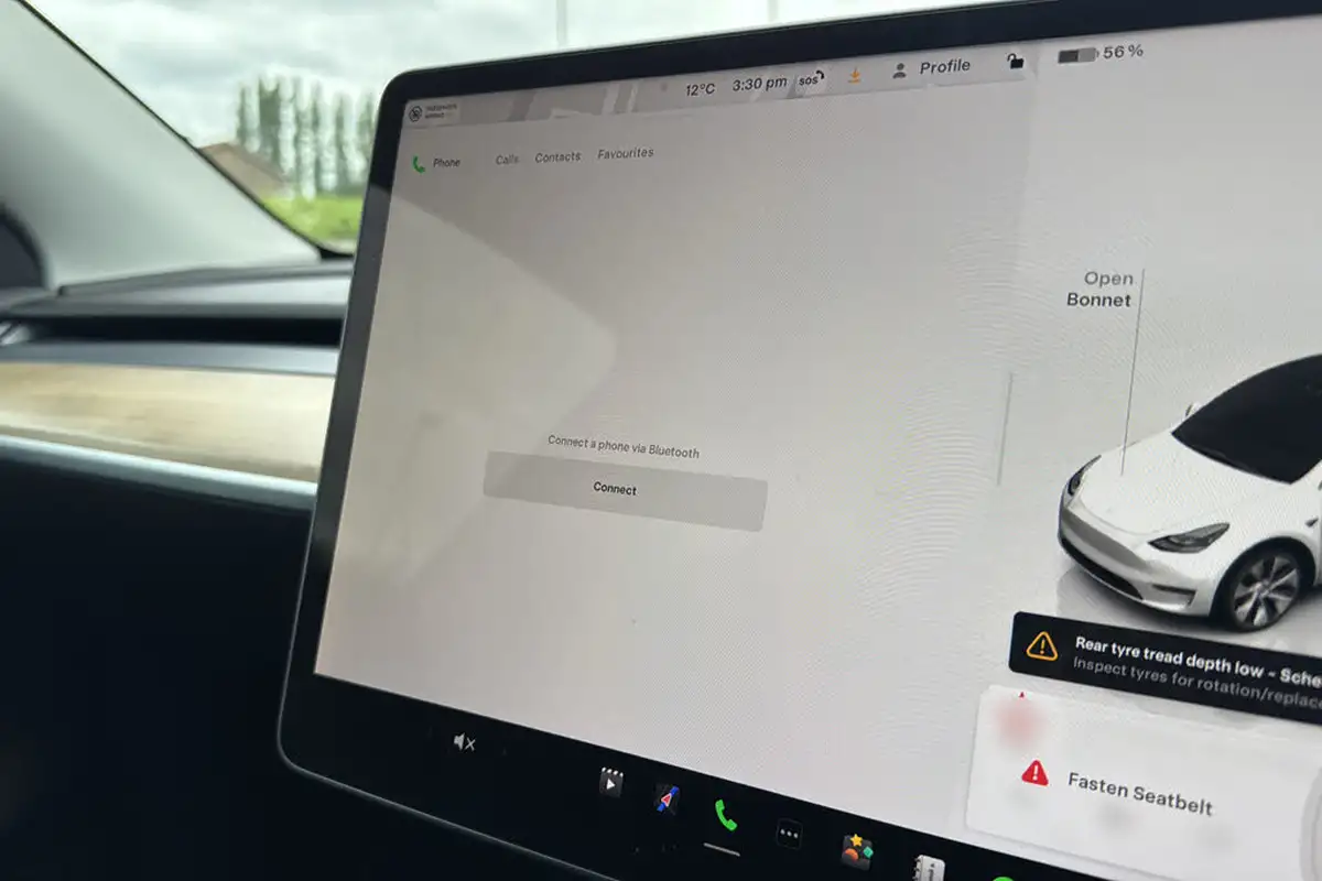 2022-tesla-model-y-e-long-range-big-19