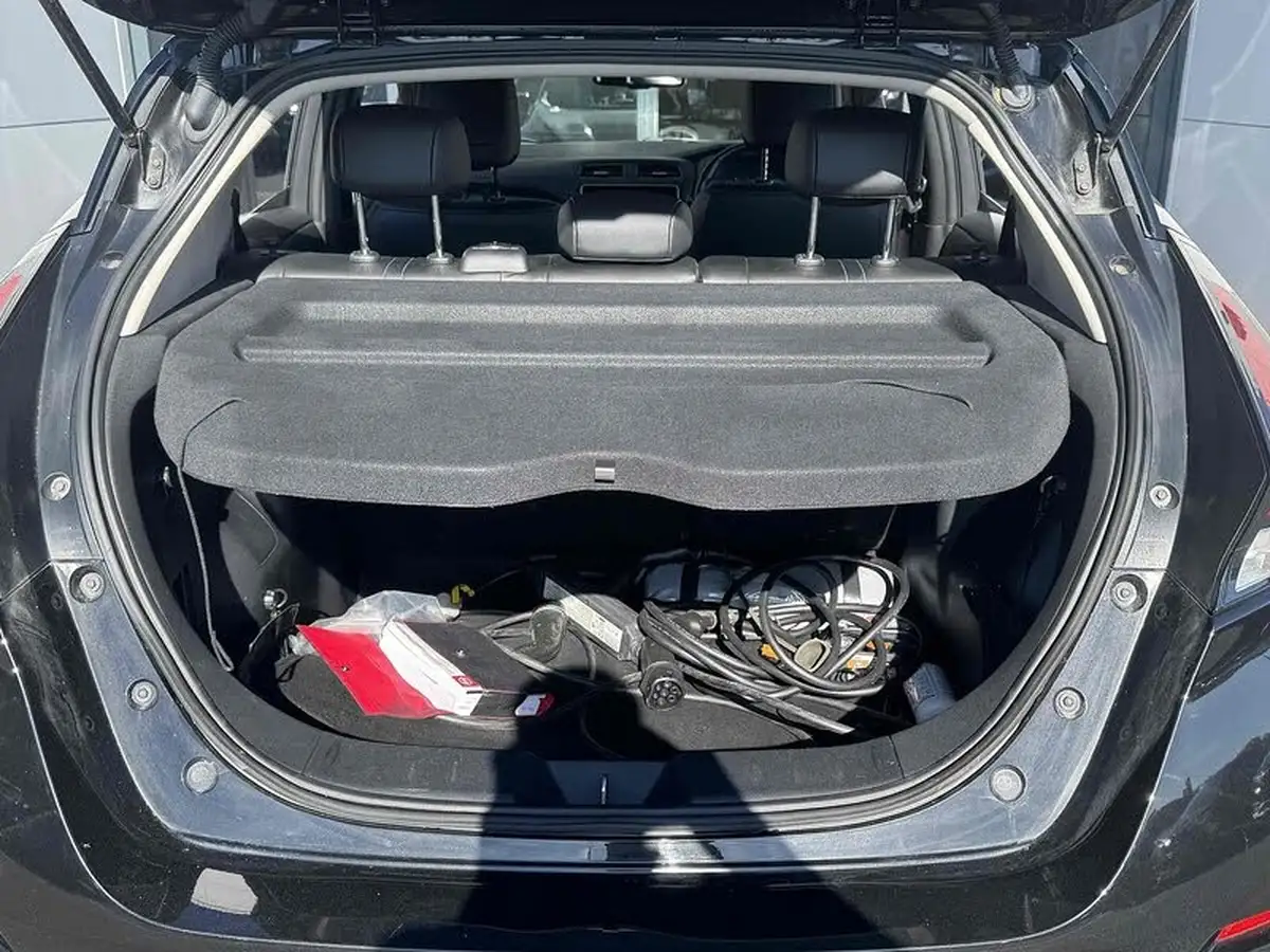 2020-nissan-leaf-e-n-connecta-big-18