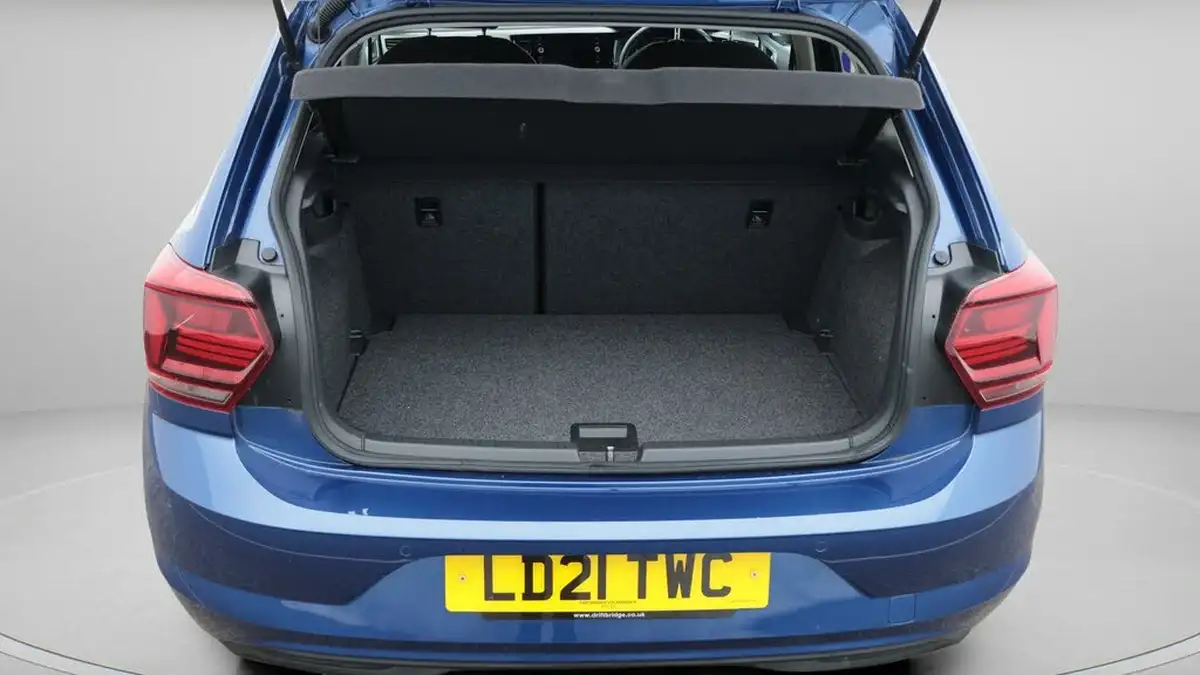 2021-volkswagen-polo-10-tsi-match-big-17