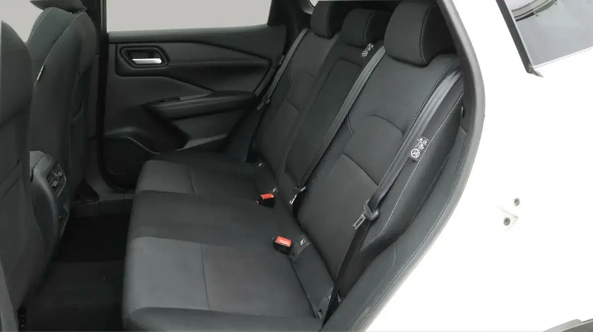 2022-nissan-qashqai-13-dig-t-n-connecta-140ps-big-16