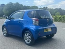 2010-toyota-iq-10-2-small-4