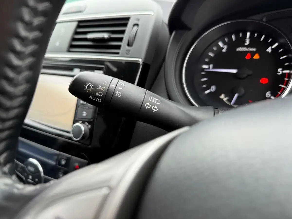 2016-nissan-pulsar-15dci-n-connecta-ss-big-48