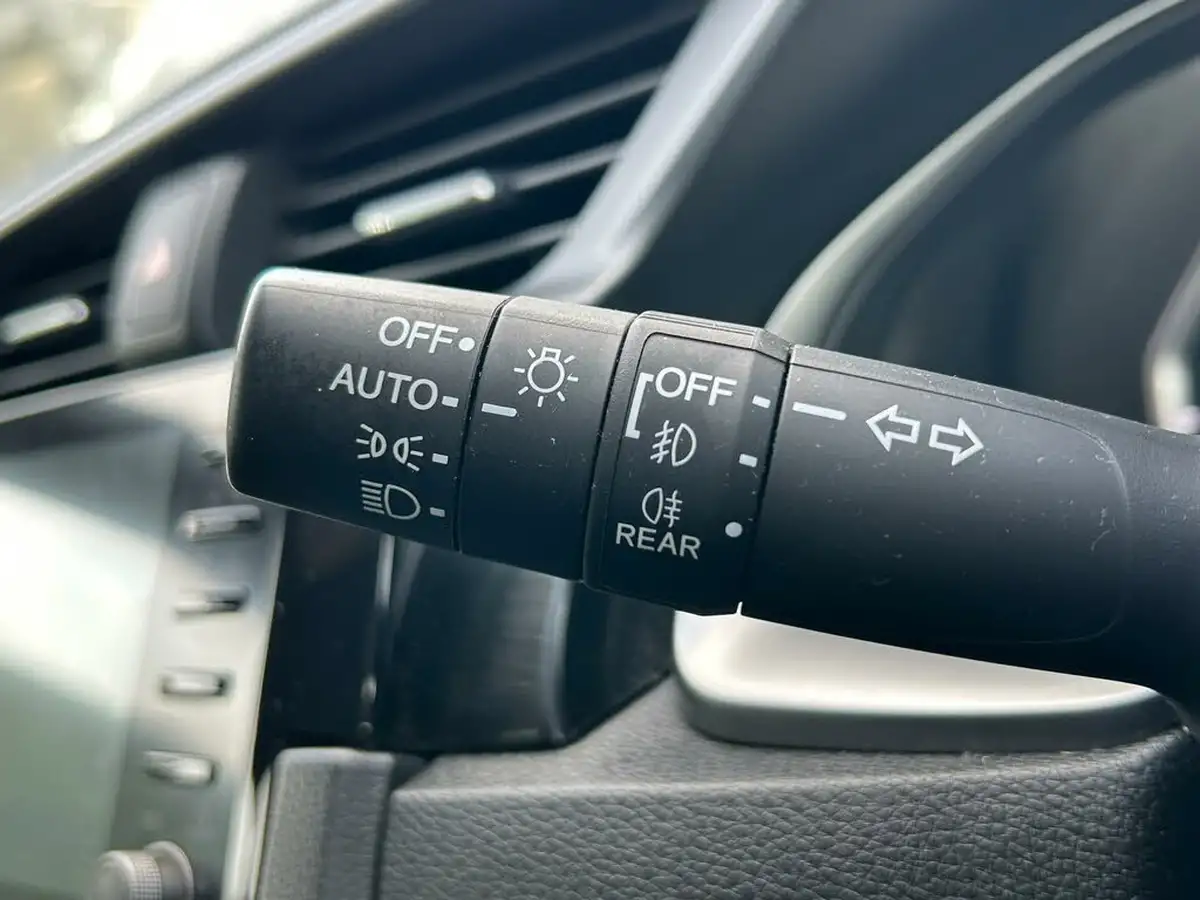 2020-honda-civic-10-vtec-turbo-ex-ss-hatchback-5d-big-27