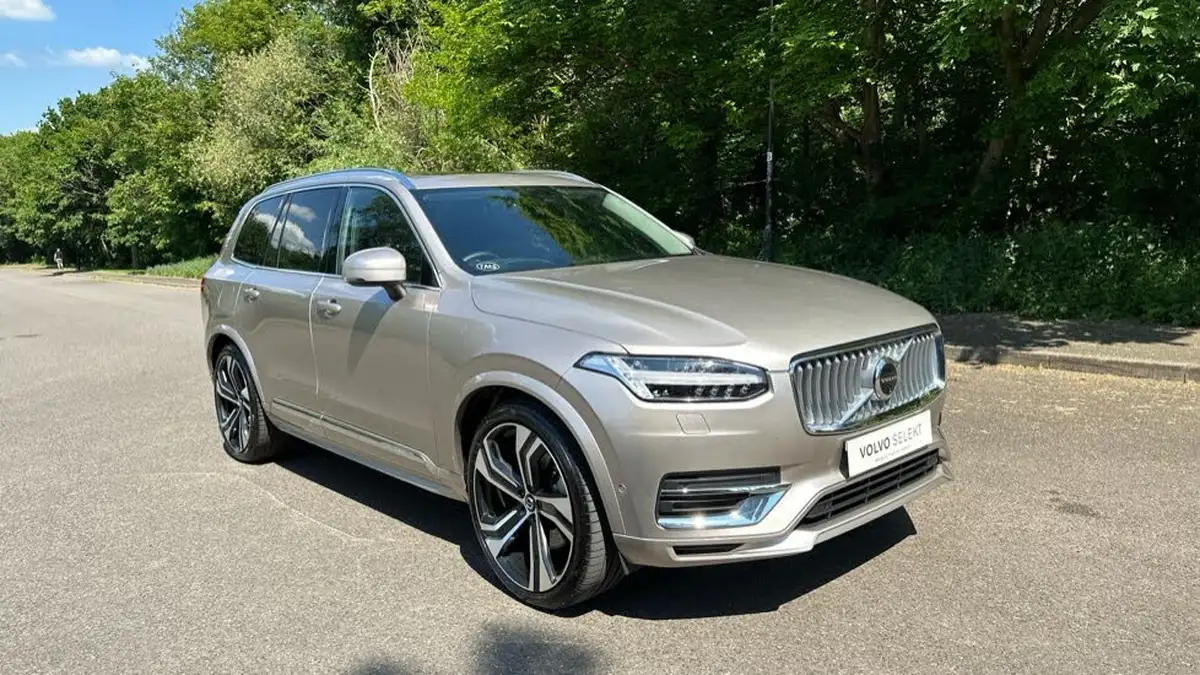 2024-volvo-xc90-20-t8-ultimate-dark-big-14
