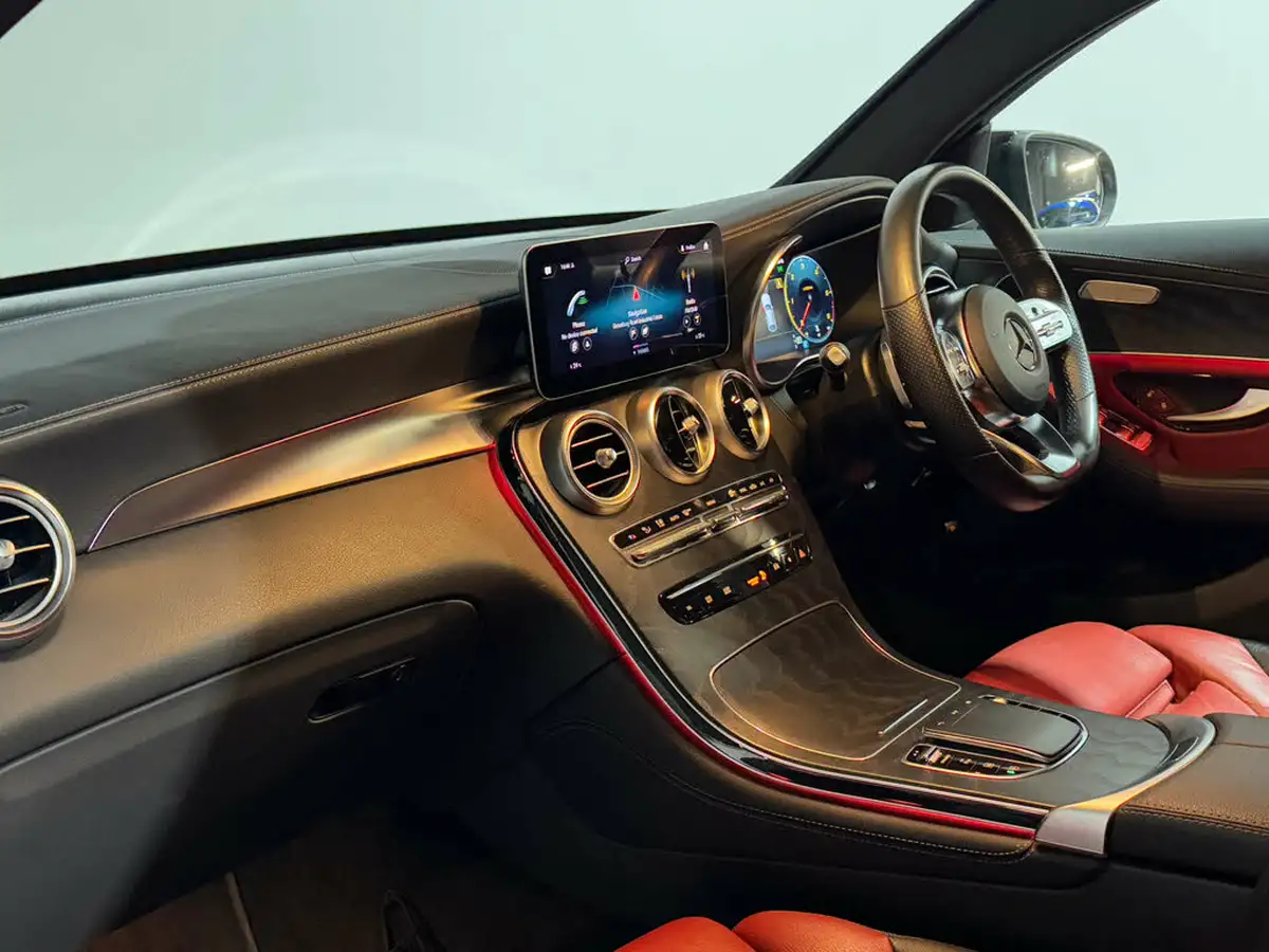 2020-mercedes-benz-glc-class-big-26