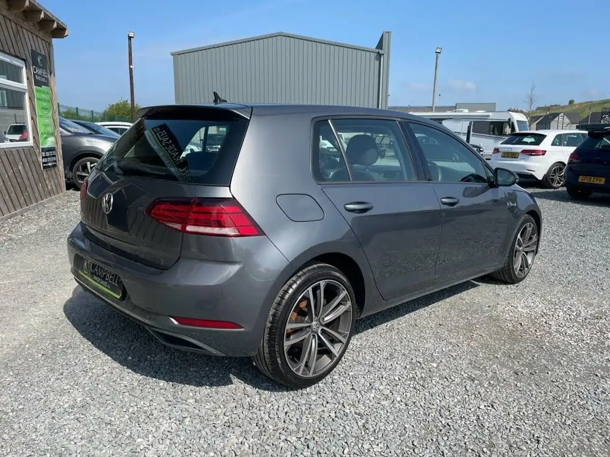 2019-volkswagen-golf-16tdi-s-hatchback-5d-big-5