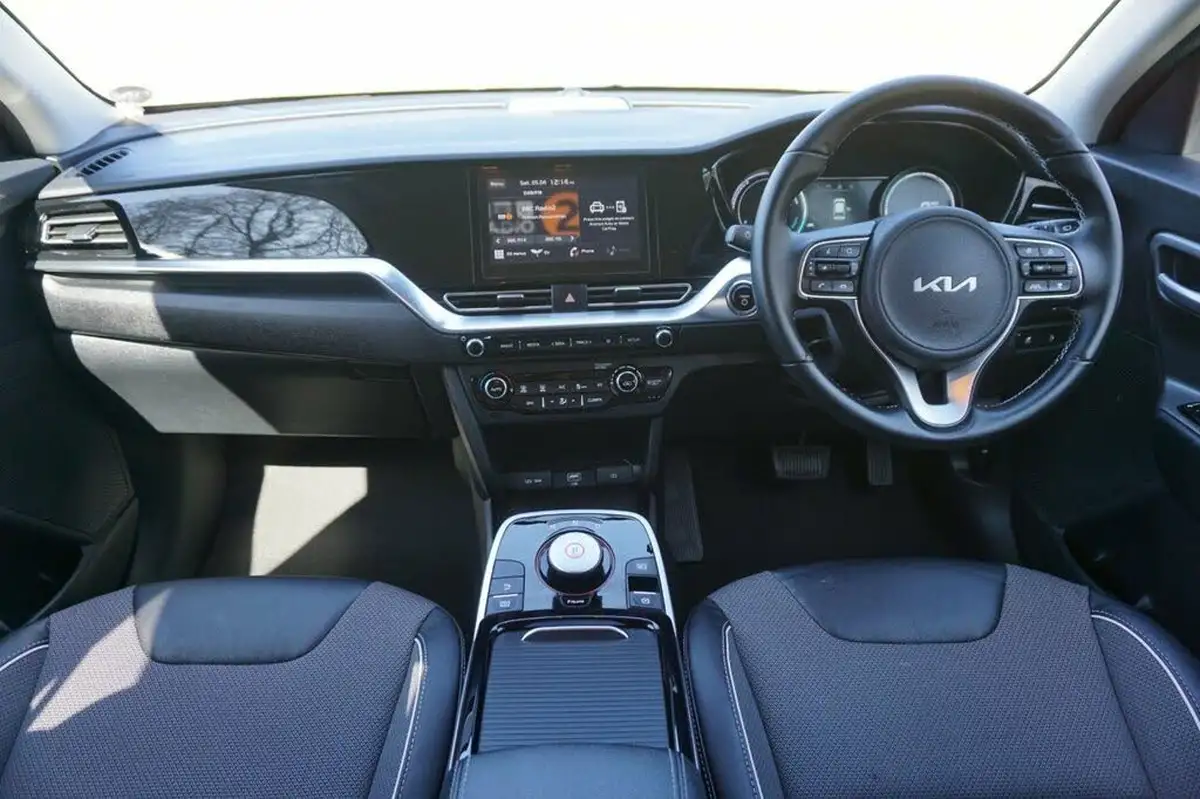 2022-kia-e-niro-ev-2-134bhp-39-big-4