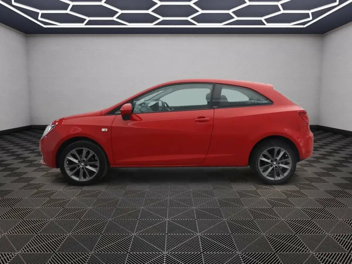2015-seat-ibiza-12-i-tech-sportcoupe-3d-big-5