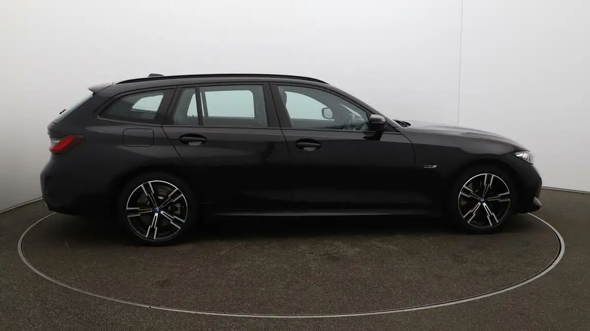 2022-bmw-3-series-20-330e-m-sport-touring-5d-big-48