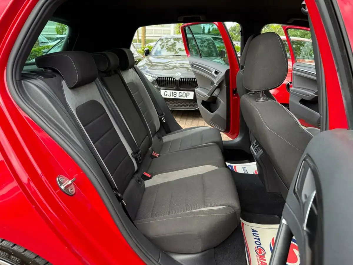 2016-volkswagen-golf-20-tsi-r-4motion-bmt-ss-hatchback-5d-dsg-big-27