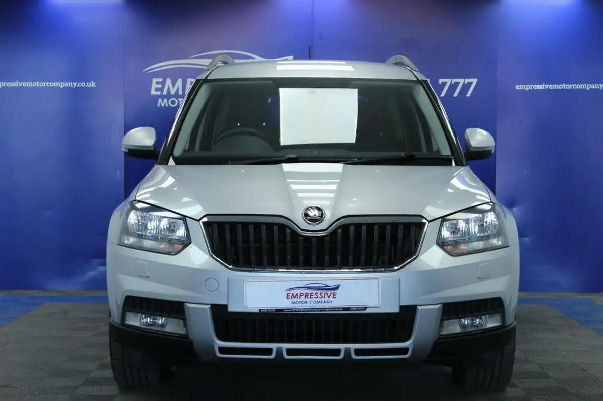 2015-skoda-yeti-outdoor-20tdi-scr-se-business-150ps-4x4-big-8