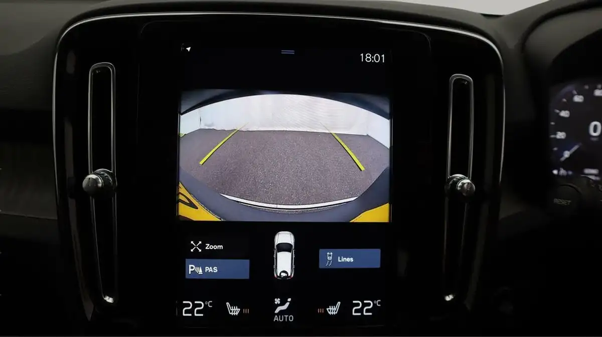 2020-volvo-xc40-20-b4-inscription-pro-big-23