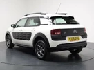 2015-citroen-c4-cactus-16bluehdi-feel-small-8
