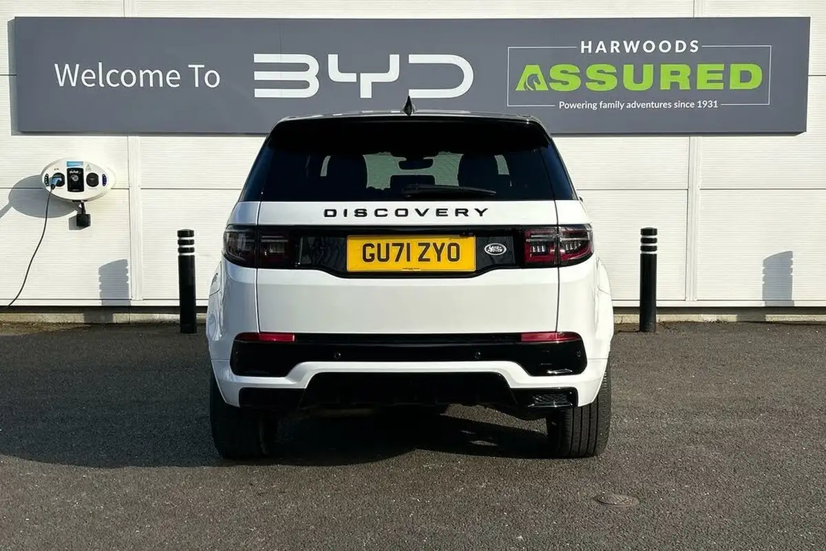 2021-land-rover-discovery-sport-20-d200-r-dynamic-hse-big-9