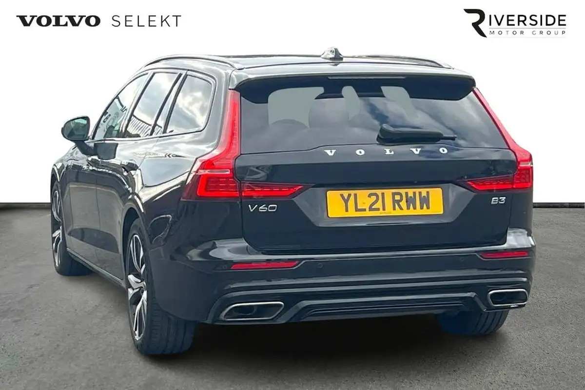 2021-volvo-v60-20-b3-r-design-160bhp-big-2