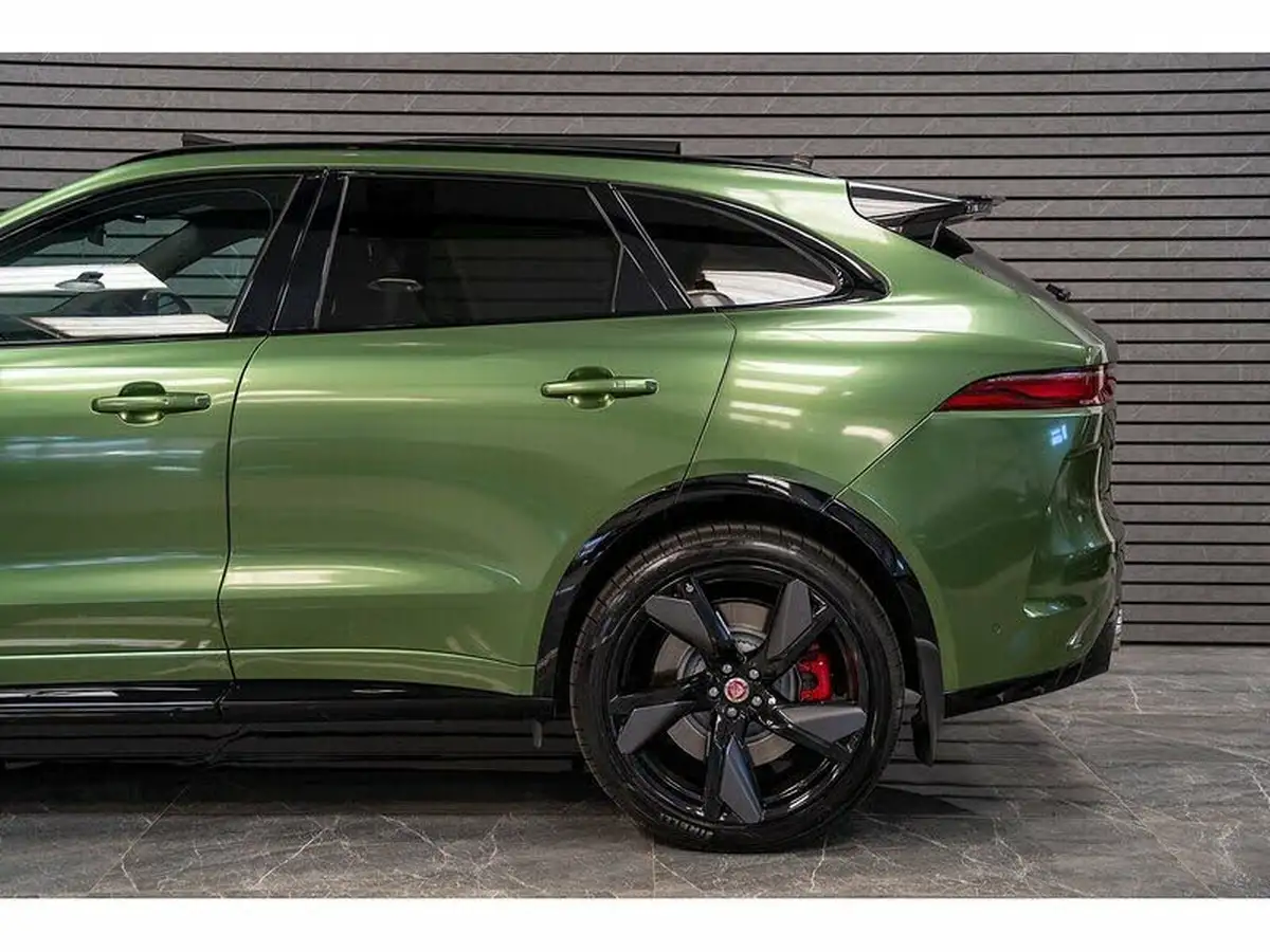 2022-jaguar-f-pace-50-v8-p550-svr-big-8