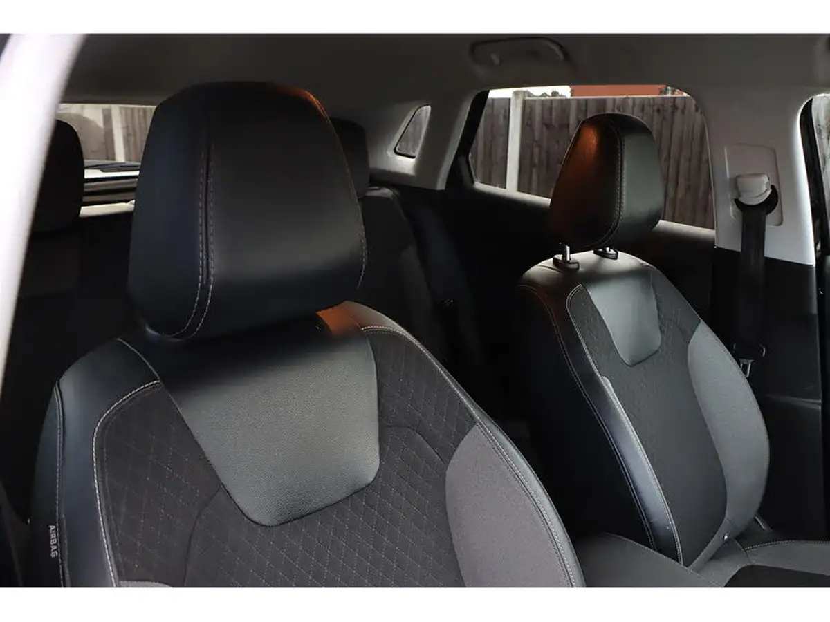 2020-vauxhall-grandland-x-12-sri-nav-auto-big-17
