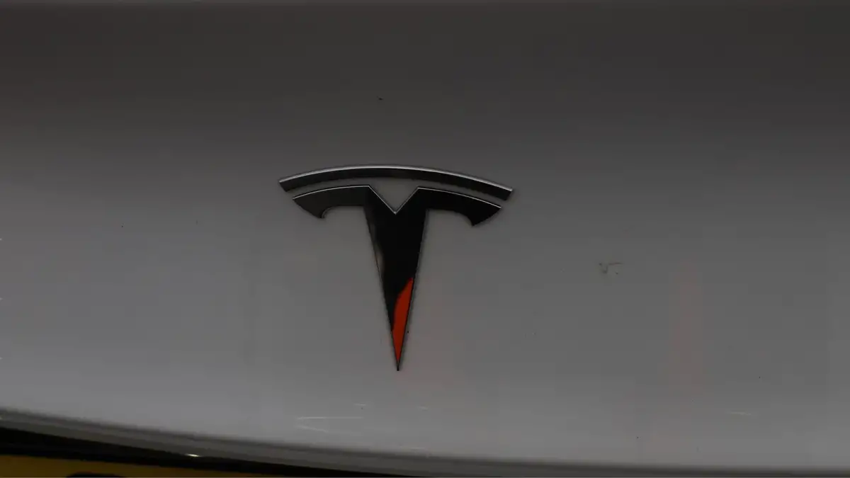 2021-tesla-model-3-e-long-range-awd-big-20
