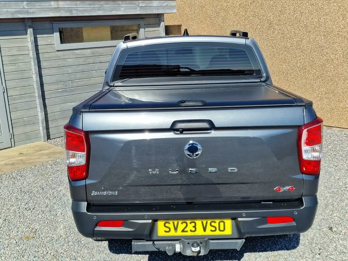 2023-kgm-ssangyong-musso-22td-saracen-202pseu6d-big-7