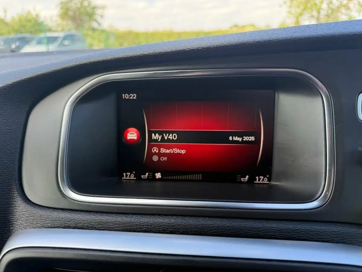2019-volvo-v40-20-t3-r-design-pro-big-17