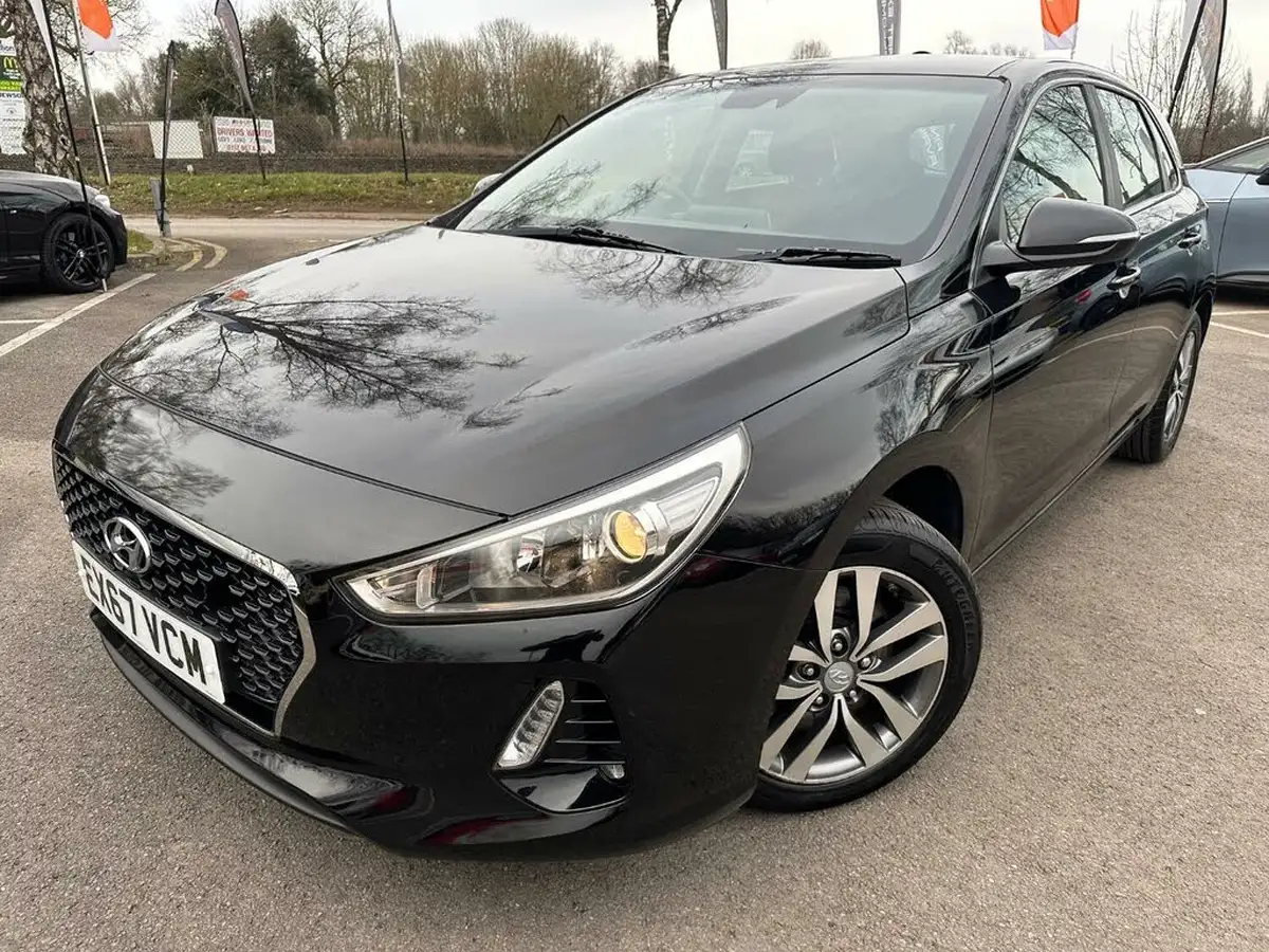 2017-hyundai-i30-10-t-gdi-se-nav-blue-drive-hatchback-big-3