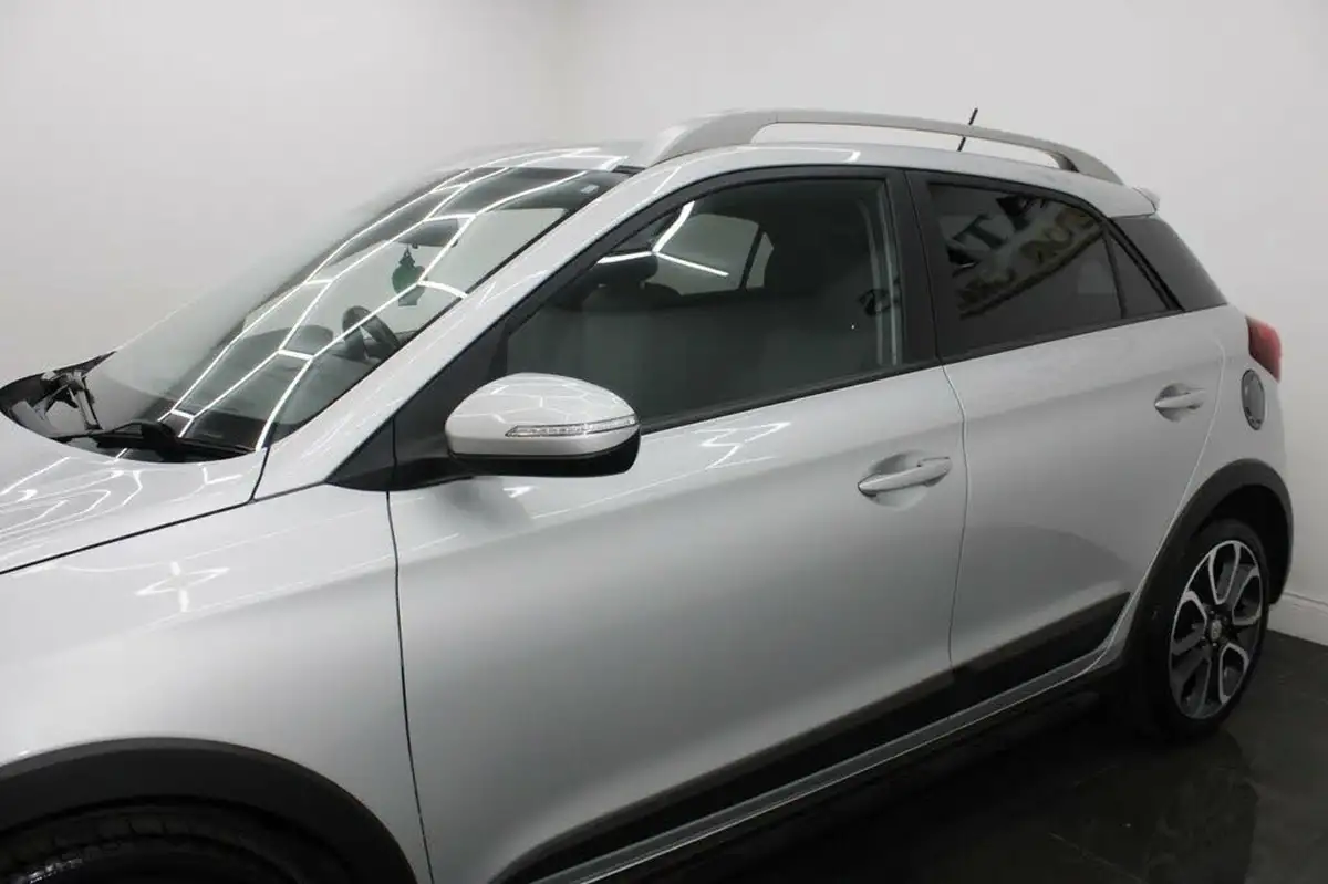 2016-hyundai-i20-10-active-big-30