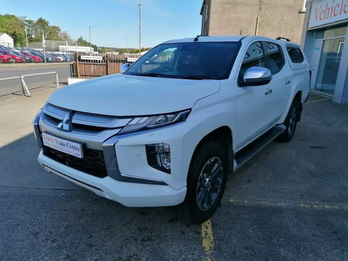 2020-mitsubishi-l200-22di-d-barbarian-x-big-2
