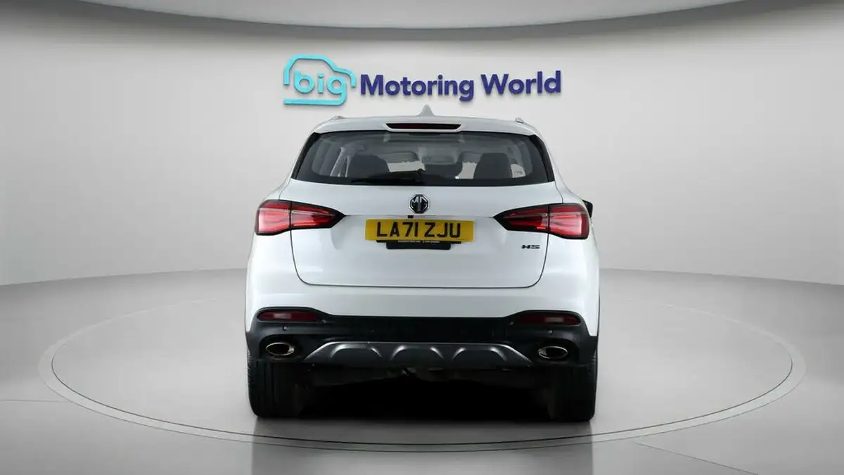 2022-mg-hs-15t-gdi-excite-162ps-big-6