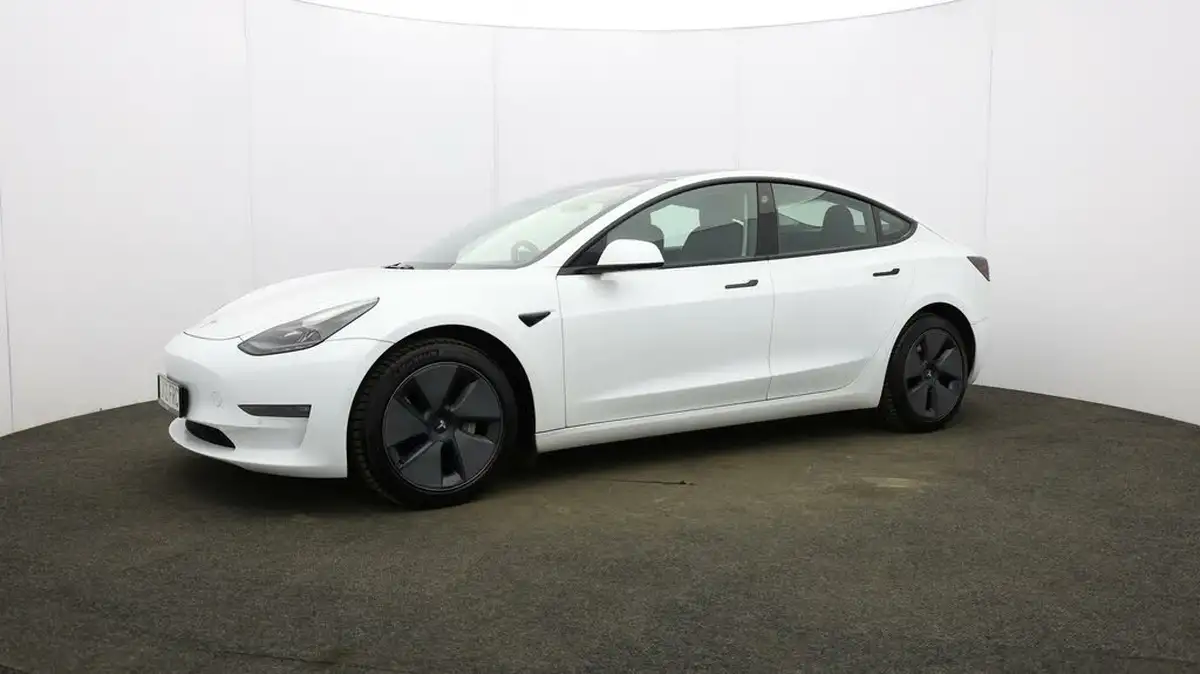 2021-tesla-model-3-e-long-range-4x4-big-28