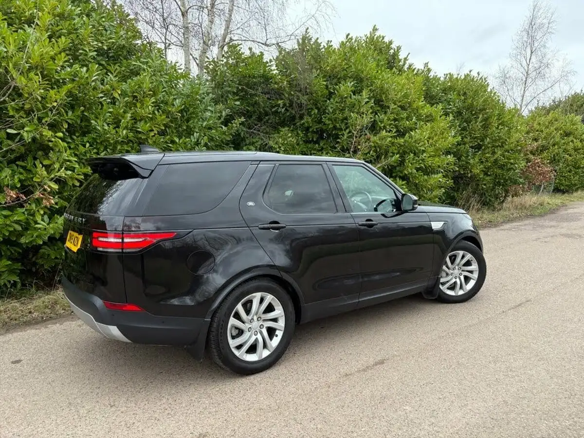 2019-land-rover-discovery-30-sd6-commercial-hse-big-4