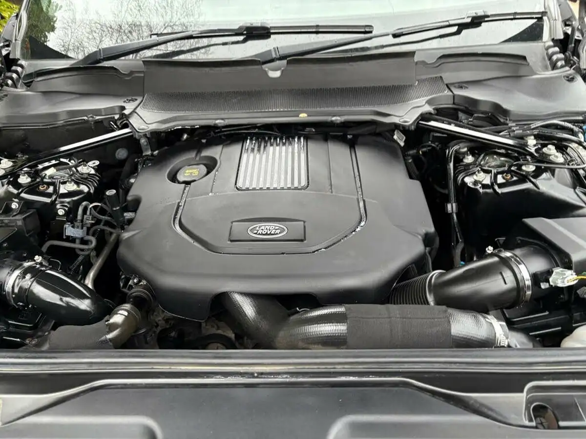 2019-land-rover-discovery-30-sd6-commercial-hse-big-28