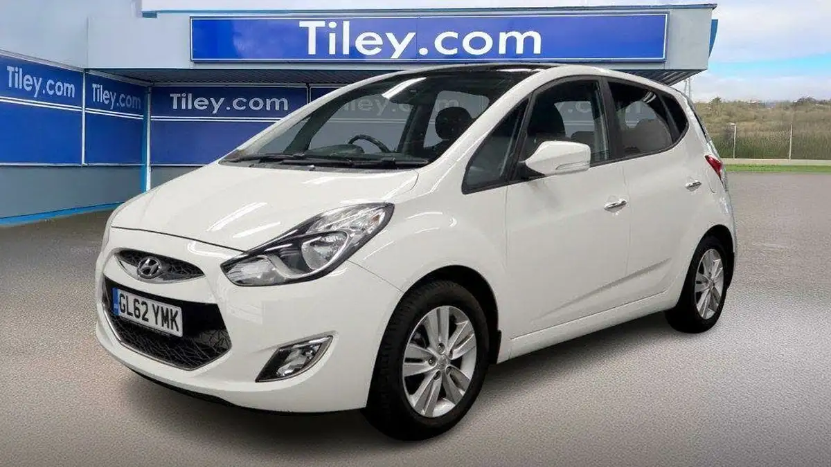 2013-hyundai-ix20-16-style-123bhp-big-2